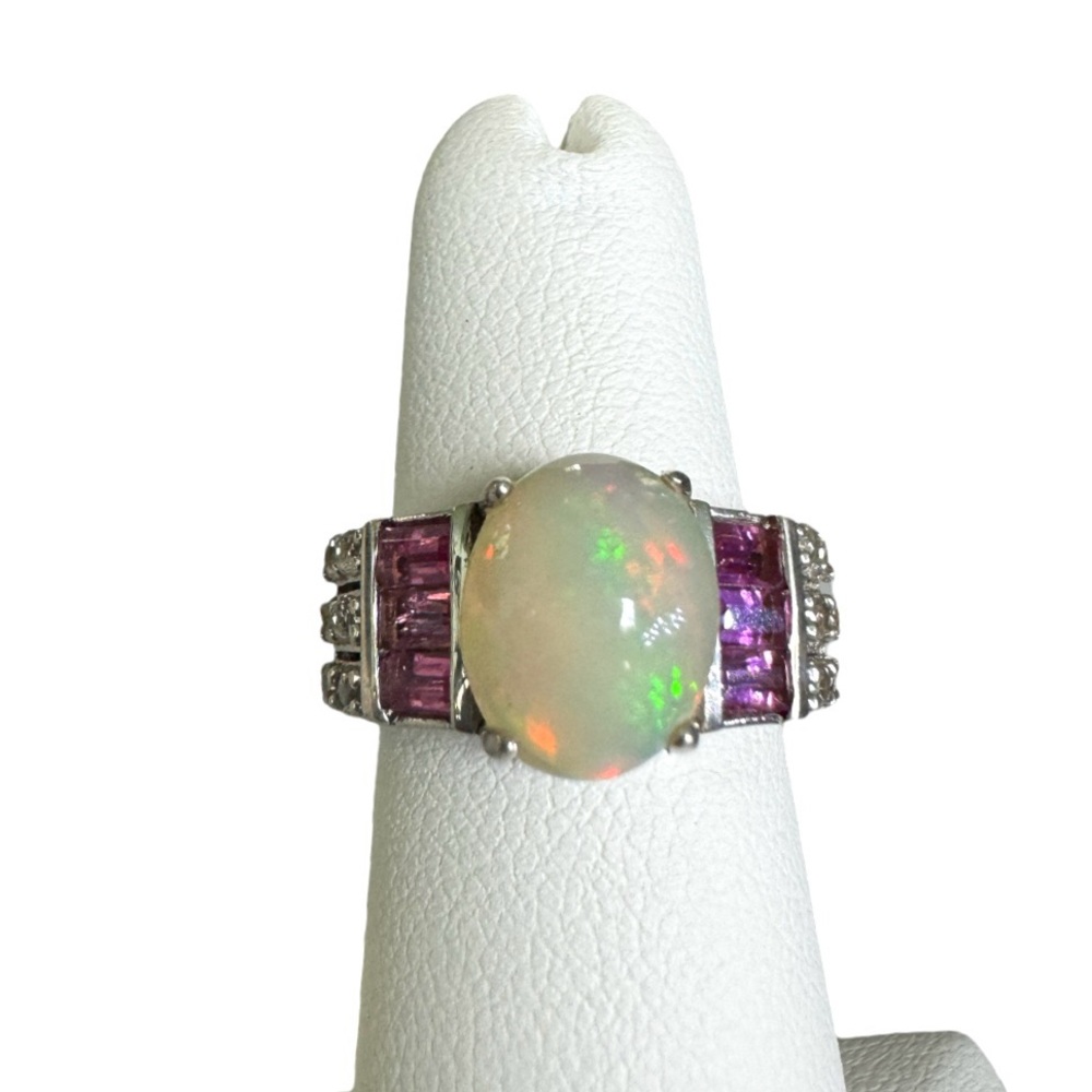 Vintage opal 925 silver ring